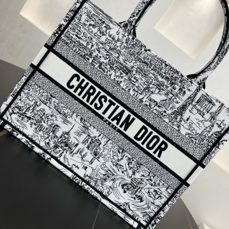 Dior Shopping Bags